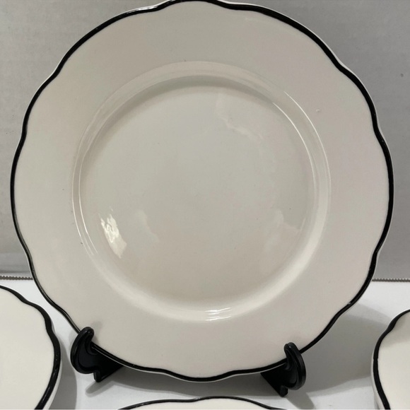 4 Buffalo China Black Scalloped Rim Salad/ Dessert Plate Restaurant Ware USA - Picture 2 of 4